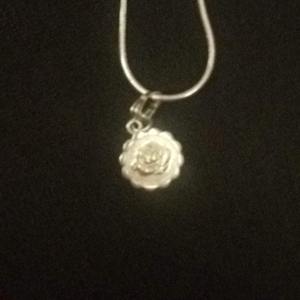 Silver 925 necklace with rose charm for Grandma